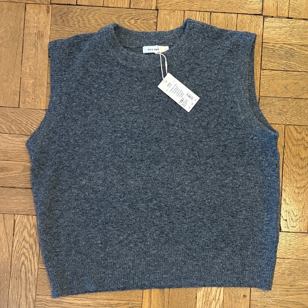 Mod Ref sweater vest
